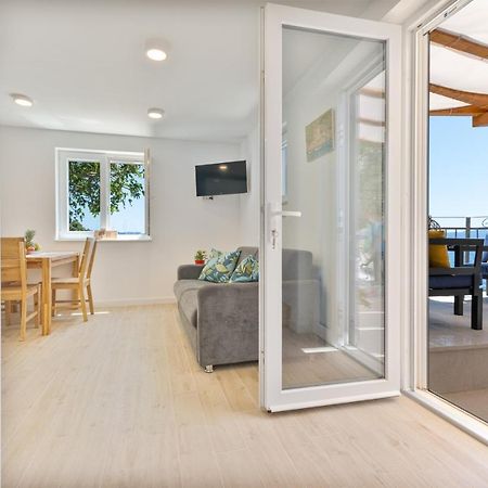 Seaside Cottage Maslina Gdinj Екстериор снимка
