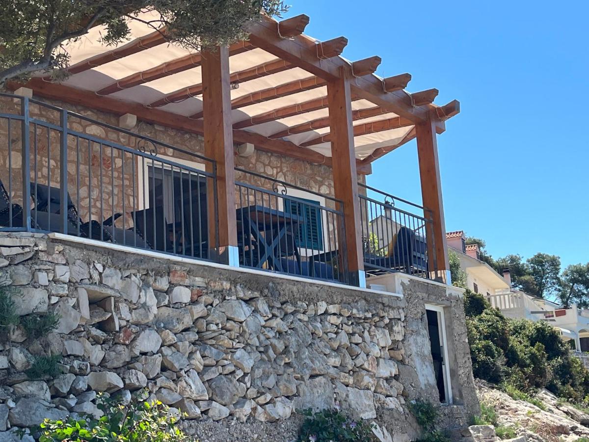 Seaside Cottage Maslina Gdinj Екстериор снимка