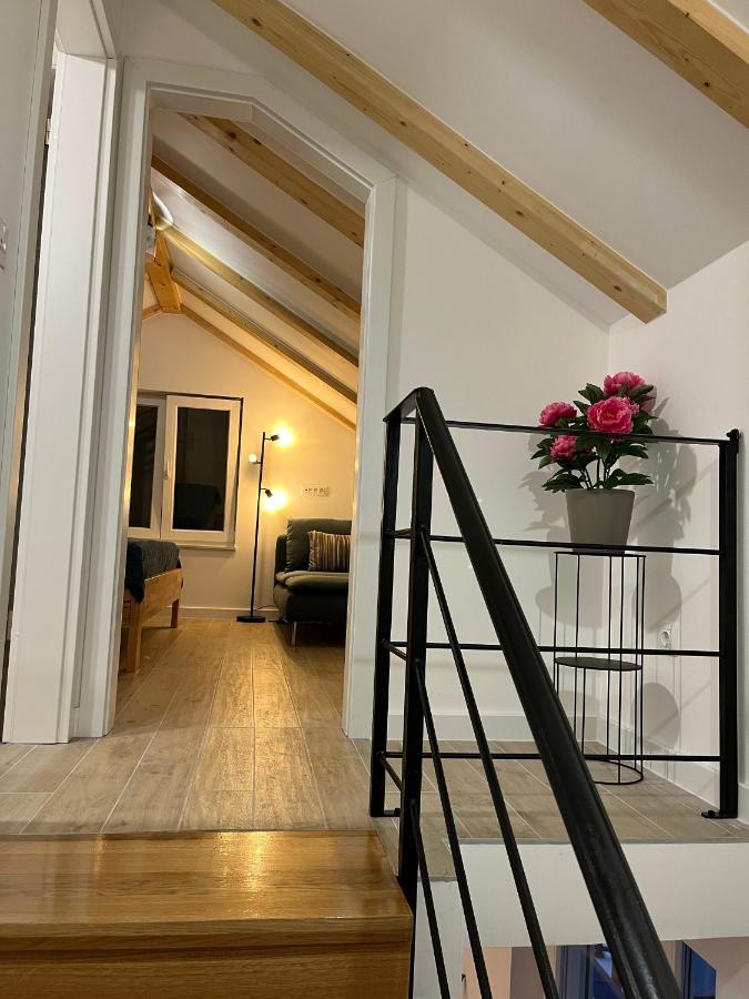 Seaside Cottage Maslina Gdinj Екстериор снимка