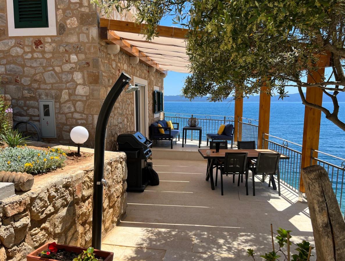 Seaside Cottage Maslina Gdinj Екстериор снимка