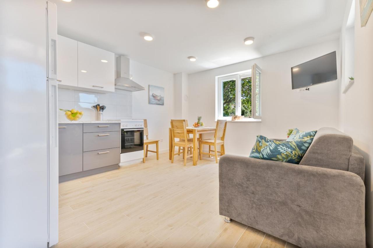 Seaside Cottage Maslina Gdinj Екстериор снимка
