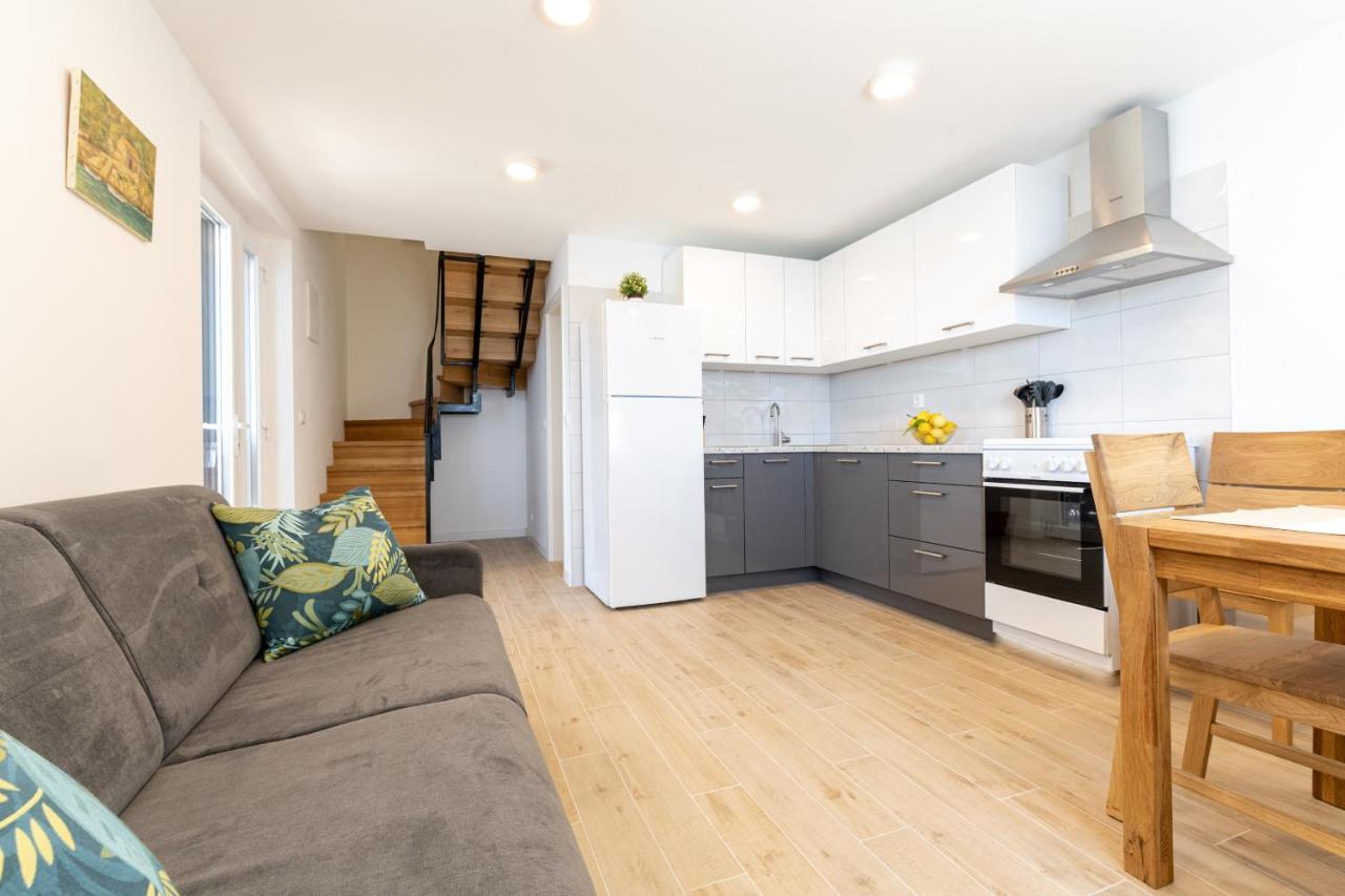 Seaside Cottage Maslina Gdinj Екстериор снимка