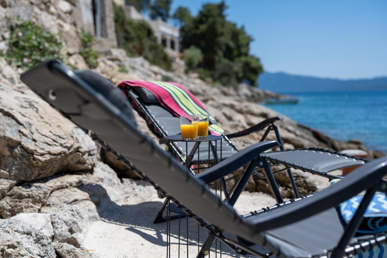 Seaside Cottage Maslina Gdinj Екстериор снимка